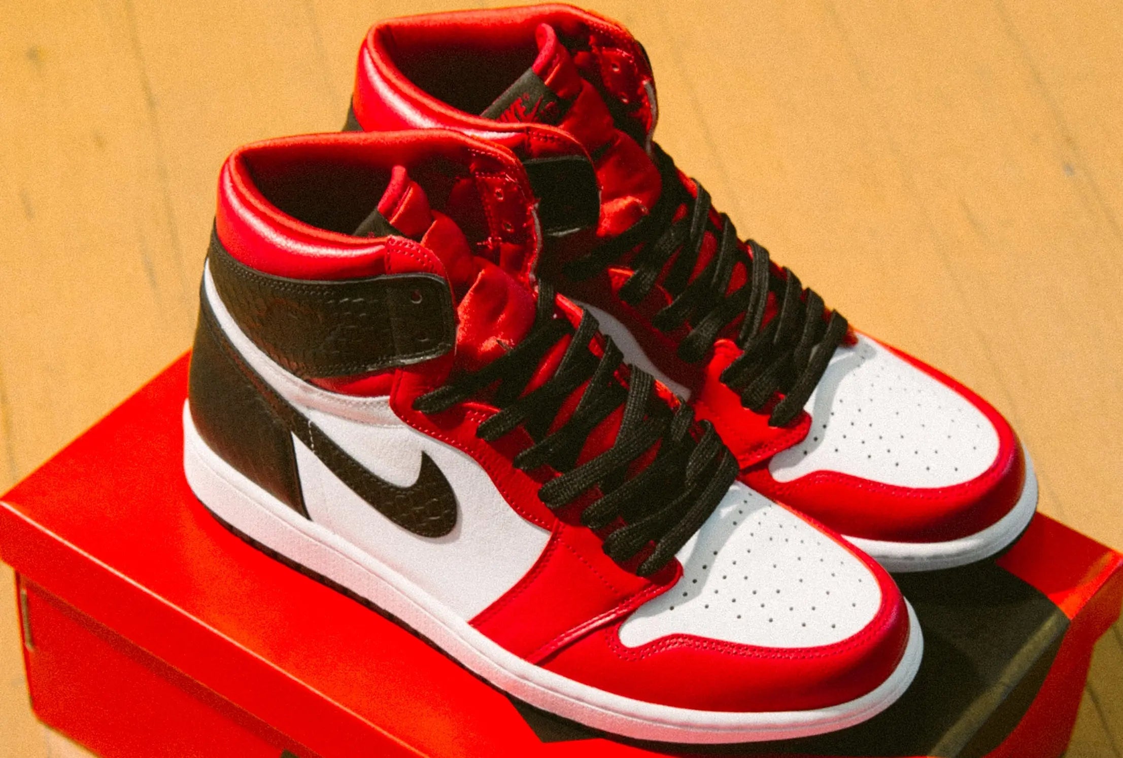 Nike WMNS Air Jordan 1 High OG (Gym Red/Black-White) - Patta