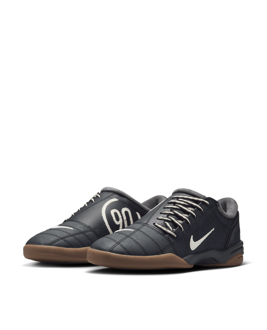 Nike Total 90 (Black/Coconut Milk-Gum Dark Brown)